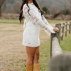 COMMENSE White Lace Cropped Bell Sleeve‎ Mini Skirt Set XS